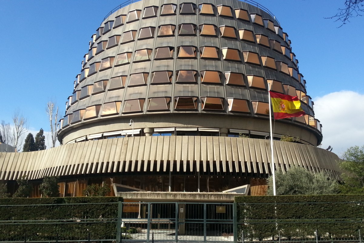 AeafaAbogados's tweet photo. 🚨🚨🚨El TC afirma que los padres incursos en un proceso penal “no están privados de forma automática” del régimen de visitas
▶️Salvo casos extremos, lo indiciario no debería consistir en un simple informe de presencia o prescindir del progenitor afectado
https://t.co/rSBv6XfdUf https://t.co/qSAuQ7cE2b