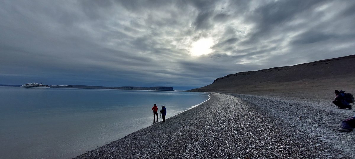 MarkofDartmoor's tweet photo. Beechey Island #Arctic #photolight
@AuroraAgentsUK @DTW_Holidays https://t.co/hI0tmZQ1pY