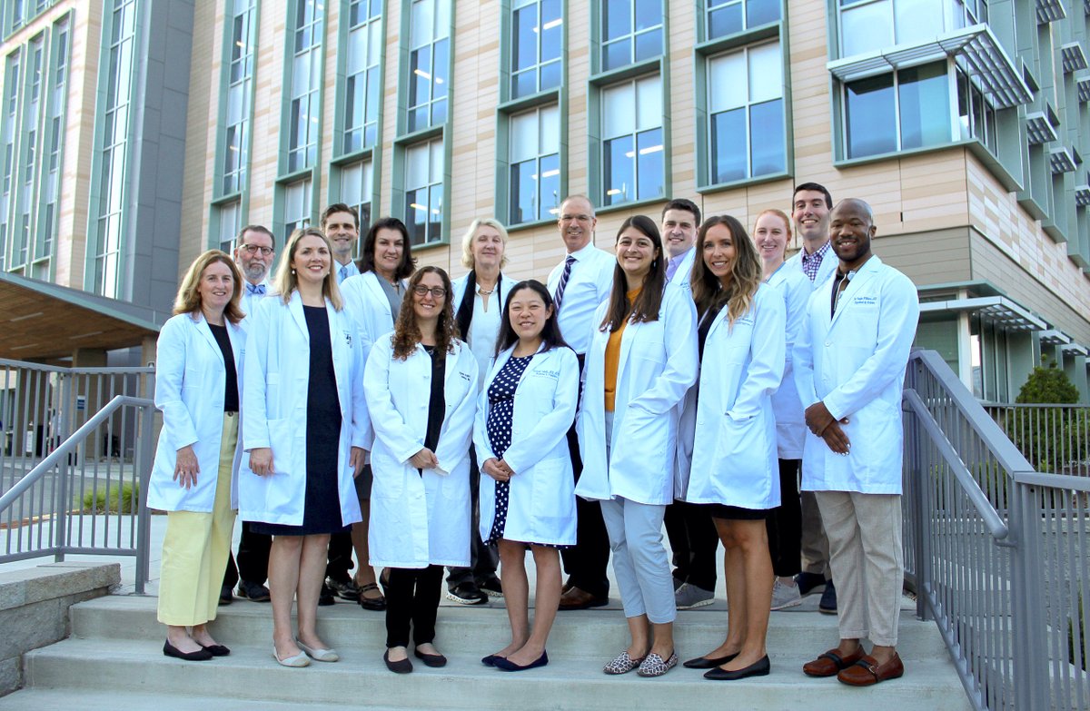 Did you know that a significant portion of our faculty in 
the Department of Medicine have previously served as chief residents at <a href="/UNC_SOM/">UNC School of Medicine</a> and elsewhere? 

Now, they are now serving as stellar physicians throughout our communities! 🩺 #ThrowbackTuesday
med.unc.edu/medicine/the-b…