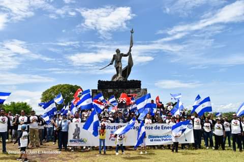 #Nicaragua | Instituto Nicaragüense de Energía, en conjunto con el Ministerio de Energía y Minas,  rinden homenaje a los Héroes Nacionales de la Batalla de San Jacinto en su 166 Aniversario !! ✊🏻🇳🇮💙🤍💙🤍💙🤍

#PatriaBenditaYLibre 
#2022EsperanzasVictoriosas
#UnidosEnVictorias