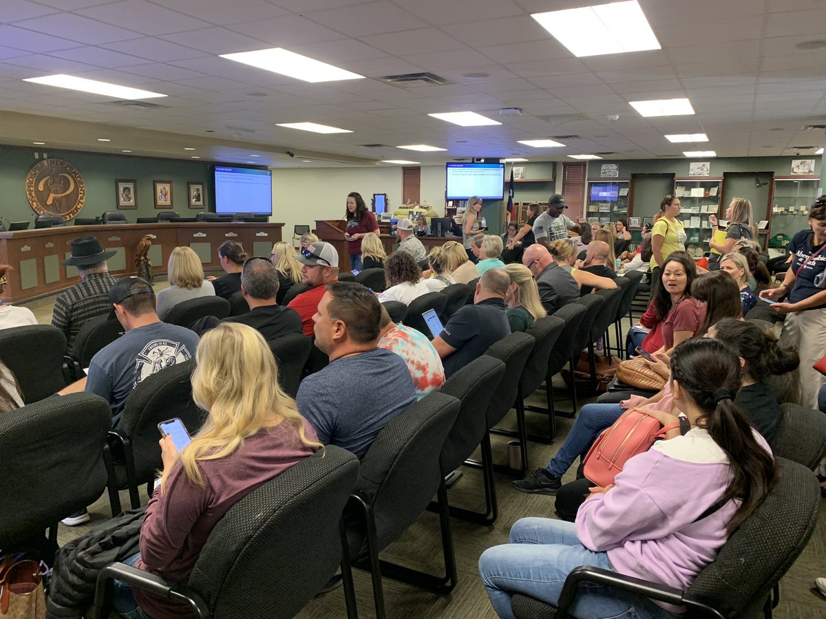 Parents have been patiently waiting since 8 am to speak at the special board meeting at Prosper ISD to address the investigation into alleged sexual abuse of students on a district bus. The board has been in executive session the entire time.<a href="/NBCDFW/">NBC DFW</a> nbcdfw.com/news/local/pro…