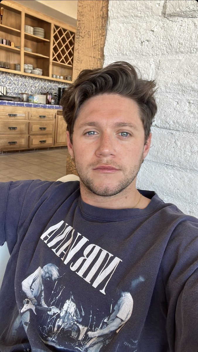 Paulabp01's tweet photo. @NiallOfficial happy birthday, you are a sun, you deserve all the good things in this world and more,hope you have amazing life ahead, I am very proud of you, I love you
#HappyBirthdayNiall #HappyBirthdayNiallHoran https://t.co/gMjI3X0DRT