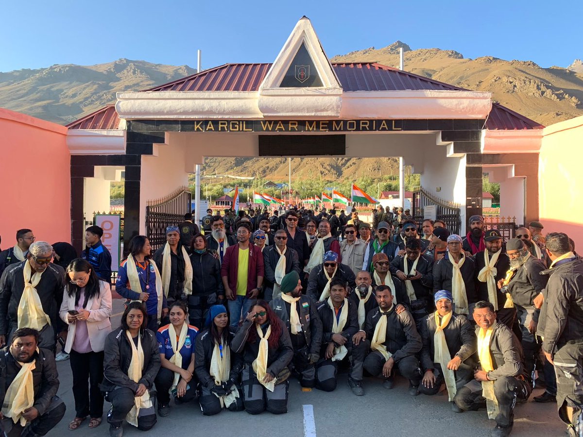 freedommotoride (@freedommotoride) on Twitter photo Day 5:Freedom Moto Ride contingent welcomed with open hearts at Kargil War Memorial.Our Team at Kargil War Memorial paid tributes to the bravehearts of our country and were left speechless after their interactions with the army personnel.
<a href="/FitIndiaOff/">Fit India Movement</a> <a href="/AmritMahotsav/">Amrit Mahotsav</a>
#kargil Day 5:Freedom Moto Ride contingent welcomed with open hearts at Kargil War Memorial.Our Team at Kargil War Memorial paid tributes to the bravehearts of our country and were left speechless after their interactions with the army personnel.
<a href="/FitIndiaOff/">Fit India Movement</a> <a href="/AmritMahotsav/">Amrit Mahotsav</a>
#kargil
