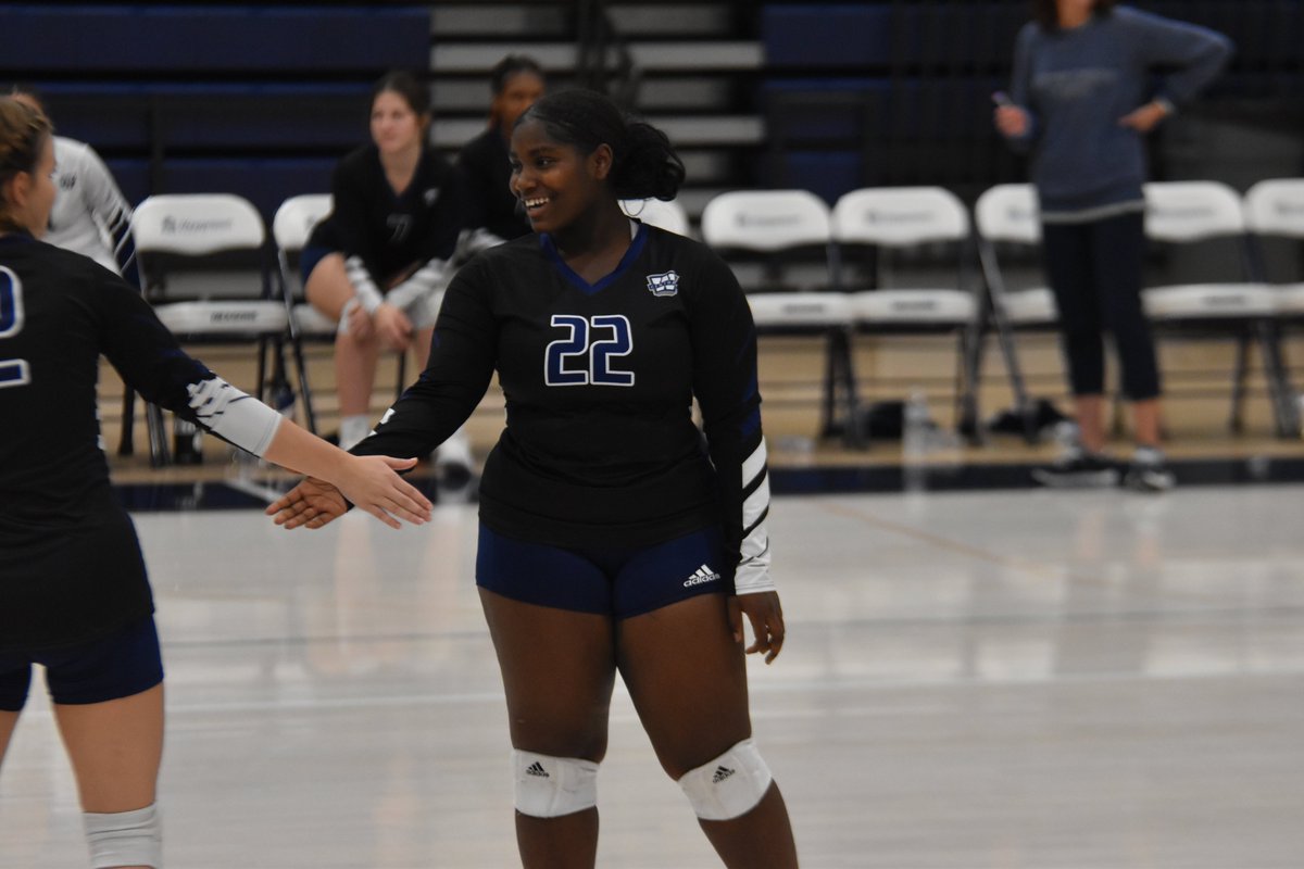 WCYearbookStaff's tweet photo. @WCVolleyballFam 🏐 @WCAthleticDept 
📸: Lah Pwer https://t.co/zVTuuD2WJ5