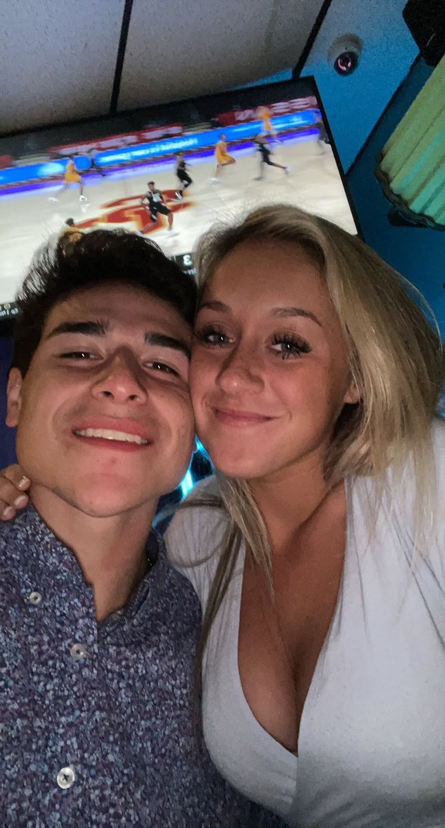 a_idenmartell's tweet photo. @woodwardsports #WoodwardFrontRow  she’s hot as fuck. I’m ugly as fuck @Lions https://t.co/GZ7OQlEjZR