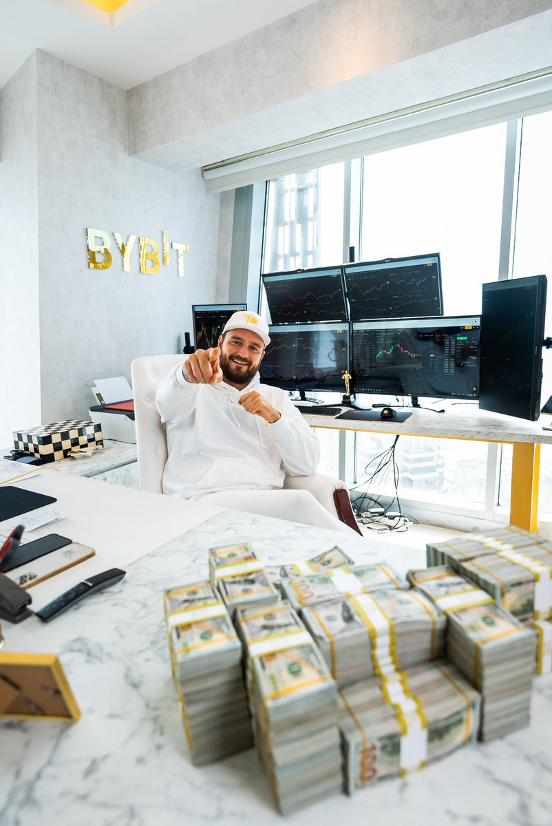 TKralow's tweet image. THE FRIENDLIEST OF REMINDERS: 

I am giving away $1,000 worth of #Bitcoin   to one of my followers on 30th of September!

To enter this giveaway 👇

🤝 Follow me: @TKralow 
♻️ Retweet this tweet
❤️ Like this tweet