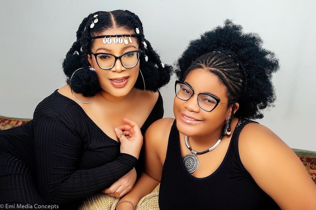 youandiTV's tweet photo. Twinning never looked so good.. 
#mothernchild
#tamarlilykinrejesu 
#monalisachinda
#13thseptember 
#celebration https://t.co/zfmIwEH75X