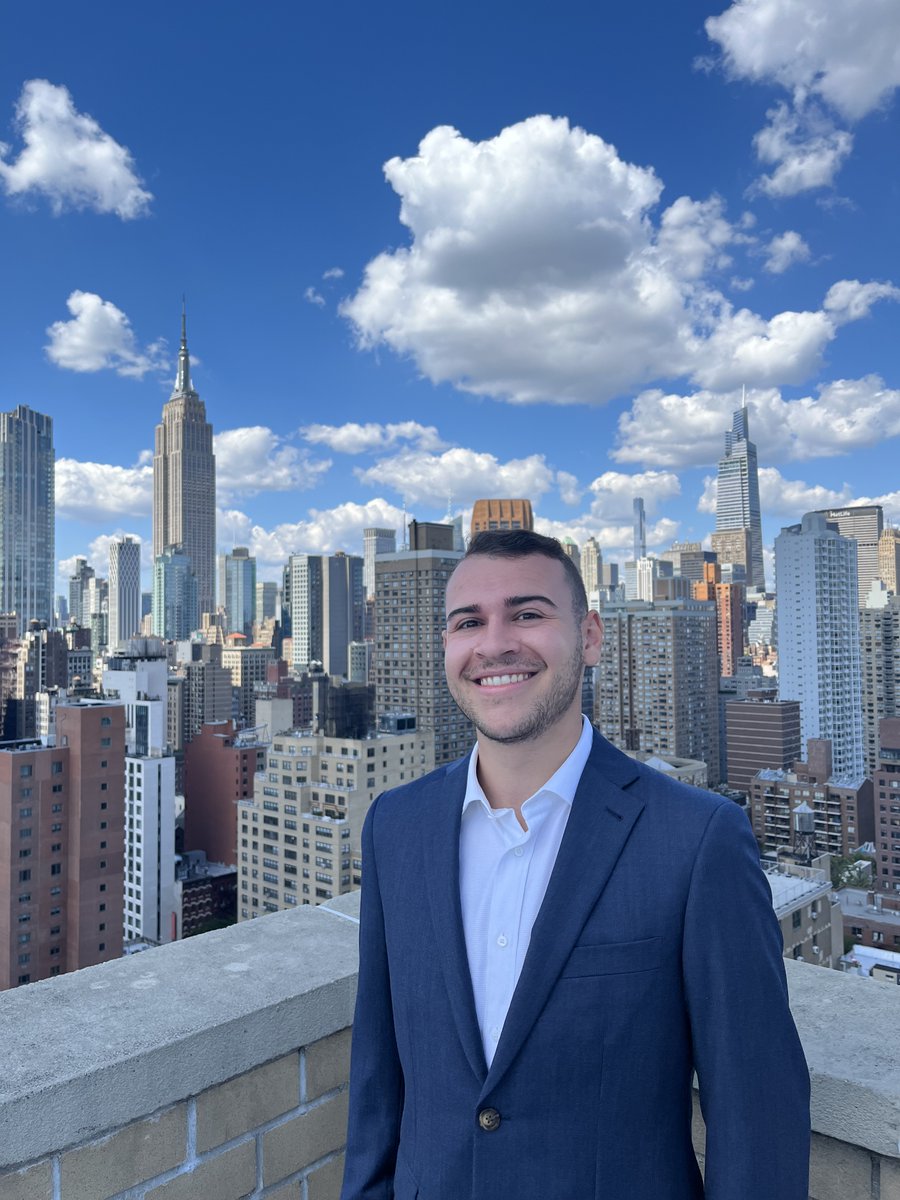 Romano_Law's tweet photo. #ExternOfTheWeek Jake Rubinstein is a 3L at Brooklyn Law where he is a member of the Alternative Dispute Resolution Honor Society & managing editor of the Brooklyn Sports & Entertainment Blog. In his spare time, he enjoys watching sports, traveling, &listening to house music. https://t.co/ce0K7kV0y1