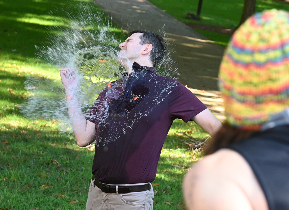 Elon Communications tweet media