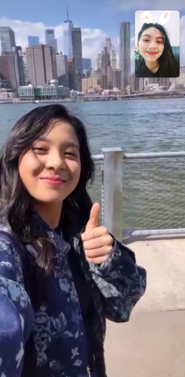 _shaniagracia31's tweet photo. Ldr ama bocil https://t.co/NmMPF08K4o