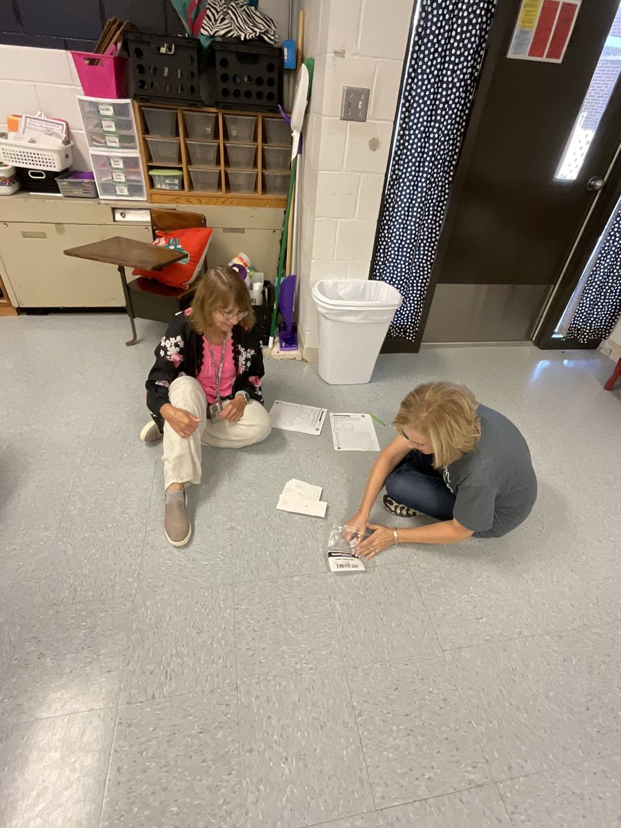 faithengle24's tweet photo. Multiplication &amp; Division Training happened at Hamilton Elementary. Teachers deepening content knowledge and engaging in meaningful math tasks and games to build an understanding of the properties of operations! #Mathisfun @gwebb1313 @Ashliann84 @AMSTI4all @amstiuna https://t.co/Xb3qSuVWNx