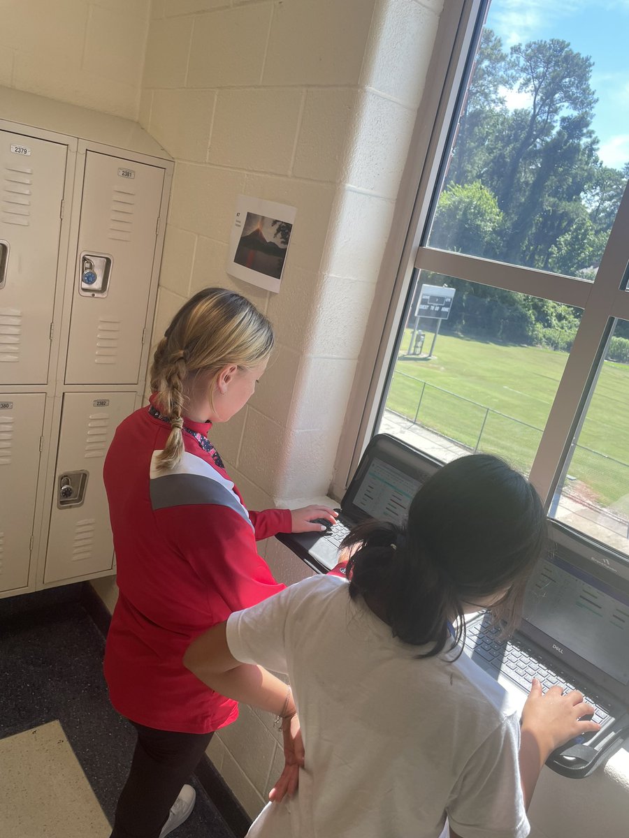 Mr. D. Singleton tweet media