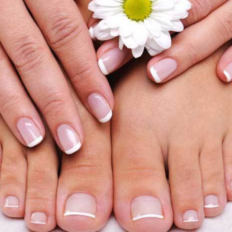canceltiffany's tweet photo. Treat me to a mani pedi by @canceltiffany https://t.co/DspE2yMeXE Find it on #ManyVids! https://t.co/qZo3GPMsUB