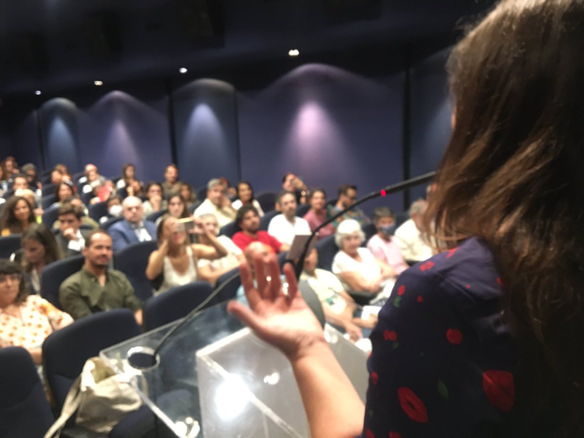 Sala llena!!! en <a href="/casamerica/">Casa de América</a> para nuestra proyección de #Bosco 🤩
En breve comenzamos el coloquio con @elpaisdealicia_ 
#soldout #fullhouse