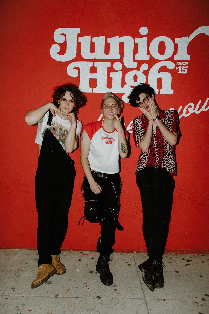 Tate Logan tweet media