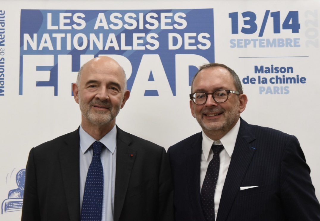 Immense privilège de recevoir aux #Ehpad2022 le Président de la @Courdescomptes, mon ami @pierremoscovici. Jamais le regard de la Cour des Comptes sur les Ehpad n’a été si juste et acéré À l’évidence un précieux soutien pour le secteur ! @JCCOMBE @aur_rousseau @GabrielAttal