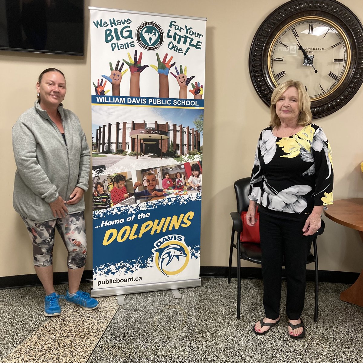 MsStephDouglas's tweet photo. New Beginnings Church was back again with more supplies for our Dolphins! 🐬😁✏️Thank you very much! @williamdavisps https://t.co/YWWg1u7ct0