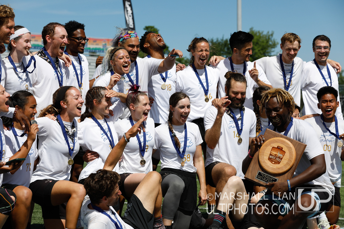 🏆 Awards Ceremony pictures are UP 🏆 ultiphotos.com/wucc/2022/awar… - Photos by Paul Rutherford, Sam Hotaling, <a href="/Marslian/">Marshall</a>, Brian Canniff, Katie Cooper, <a href="/WorldFlyingDisc/">World Flying Disc Federation (WFDF)</a>, <a href="/wfdf_wucc/">WUCC 2022</a>, <a href="/UltimateRevo/">Revolution</a>, <a href="/PrideofNY/">PoNY Ultimate</a>, <a href="/SeattleMIXtape/">Seattle Mixtape</a>