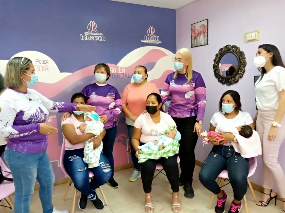Minmujer_Lara's tweet photo. Seguimos acompañando a nuestra compañeras Instituto Municipal de la Mujer e Igualdad de Género del municipio Iribarren (IMMI) que con motivo del aniversario #470 de la ciudad, reinauguraron su sala de Apoyo Gestacional y ProLactancia.

#PoderPopularActivo 

@d_guzmanl
@MinMujerVe https://t.co/bVQBEPg029