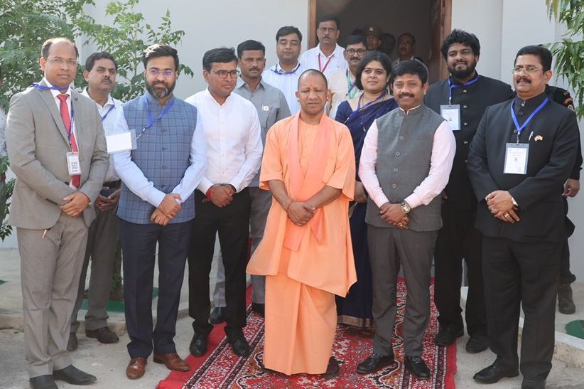 dpatanjali's tweet photo. Honored to welcome @myogiadityanath Hon’ble Chief Minister of Uttar Pradesh and Shri @NandiGuptaBJP  Hon’ble Minister, Industrial Development @UPGovt @iitgnl with Shri @iassurendra, Shri @suhas_ly, Shri @AChaudhary01, Shri Deep Chandra &amp; Shri Amandeep Duli https://t.co/WNyTZRnLzO