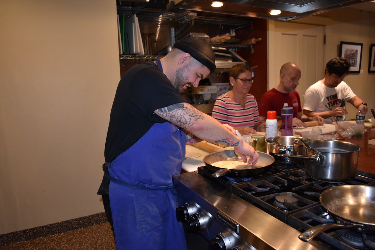 HillCenterDC's tweet photo. On Saturday, Chef Erik Bruner-Yang joined us to lead a Taiwanese-inspired class celebrating the Mid-Autumn Festival (also called the Moon Festival). 🥮👨🍳🇹🇼
#taiwanesefood #taiwanesecooking #midautumnfestival #moonfestival #washingtondc #hillcenterdc #cooking #taiwan #masterchef https://t.co/QyyqsrfhqT