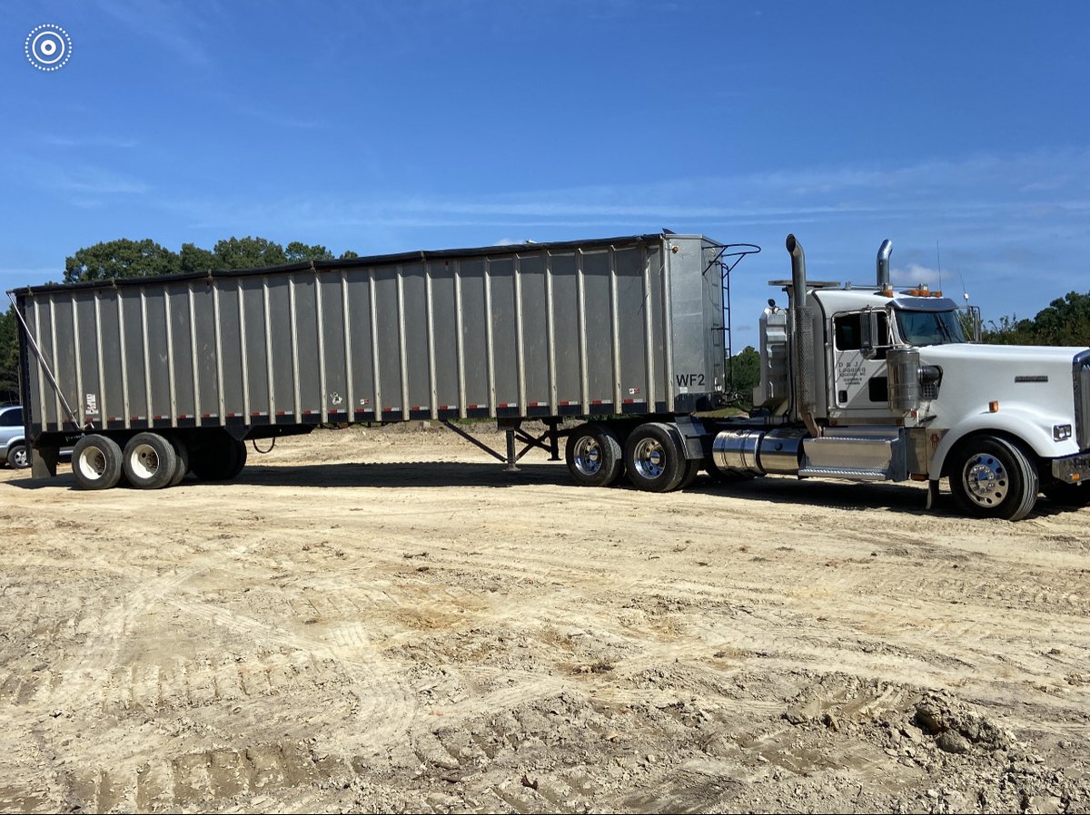 djloggingnc's tweet image. Sharing a few photos of our awesome trucker drivers in action this #NationalTruckDriverAppreciationWeek! We couldn't do it without you!