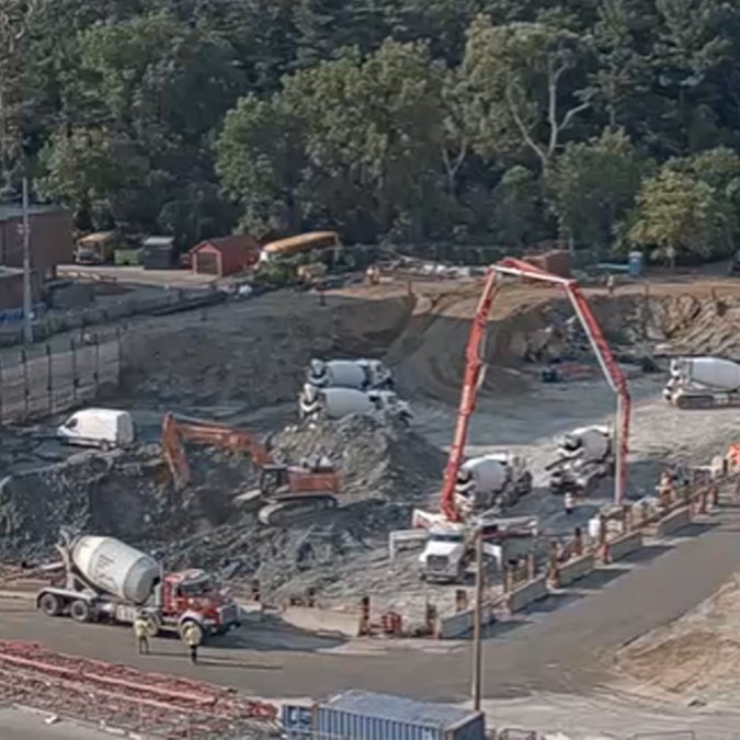 THP_hospital's tweet photo. Check out this construction progress! 🏗

Thank you @citymississauga &amp; @regionofpeel for your timely support as we continue construction on the parking garage at Mississauga Hospital - an important step in preparing for the build of The Peter Gilgan Mississauga Hospital. https://t.co/54enw8Uga1