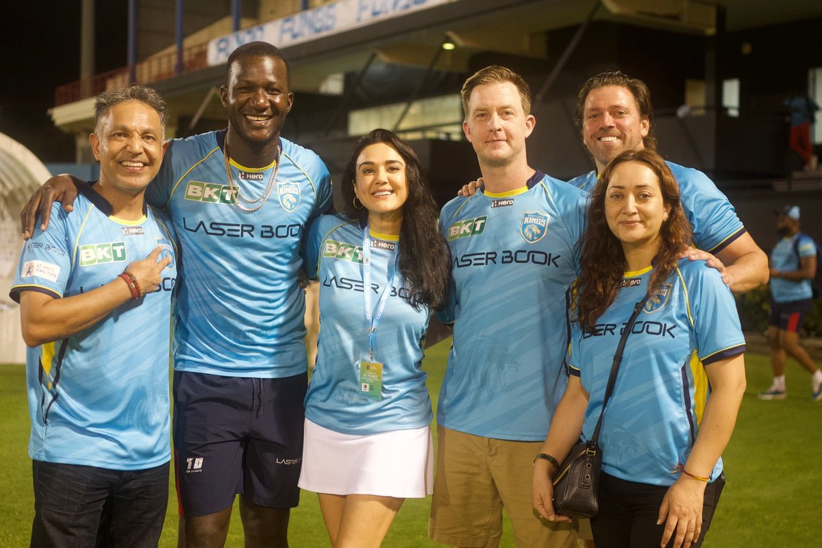 Awesome to have <a href="/realpreityzinta/">Preity G Zinta</a> support the Saint Lucia Kings. #beinspired #kiteyenspiwew #CPL22