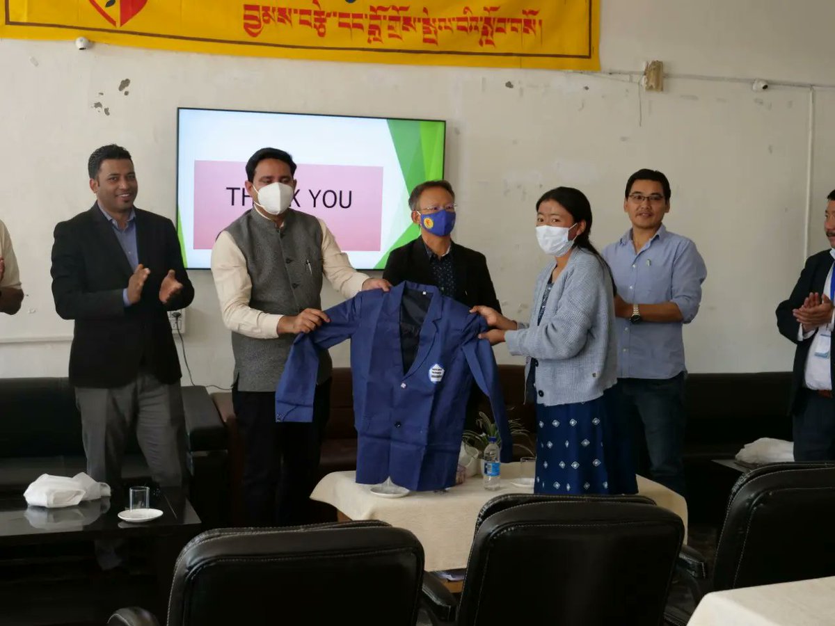 Five-day Health &amp; Wellness Prog (Sept 8-13) org by Health Dept, Leh in collab with <a href="/DietLeh/">Diet leh</a> for the school teachers concluded today. It was org under #AyushmanBharat Scheme.
<a href="/LAHDC_LEH/">LAHDC LEH</a> <a href="/Angchuk5/">Dy.Chairman LAHDC Leh</a> <a href="/sahuajeet/">Ajeet Kumar Sahu</a> <a href="/dse_ladakh/">Directorate of 𝗦chool 𝗘ducation, 𝗟𝗮𝗱𝗮𝗸𝗵</a> <a href="/NhmLadakh/">NHM Ladakh</a> <a href="/ddnewsladakh/">DD NEWS LADAKH</a> <a href="/prasarbharti/">Akashvani News Leh</a> <a href="/PBLadakh/">Prasar Bharati Ladakh</a>