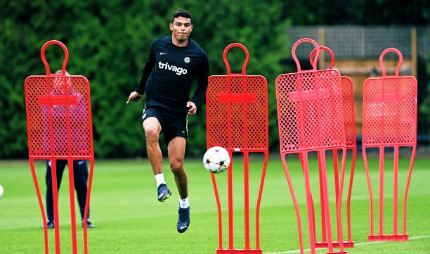 PicFootballl's tweet photo. Thiago Silva 
#CFC https://t.co/Z0vB4mW1LI