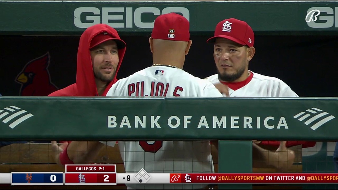 cardinalsoffday's tweet photo. Pujols: Here's the plan, mang. I hit 698 &amp; 699 tonight and 700 on Wednesday during your record-breaking game.
Waino &amp; Yadi: This is a brilliant plan. 
#STLCards https://t.co/i0UCauBgCE