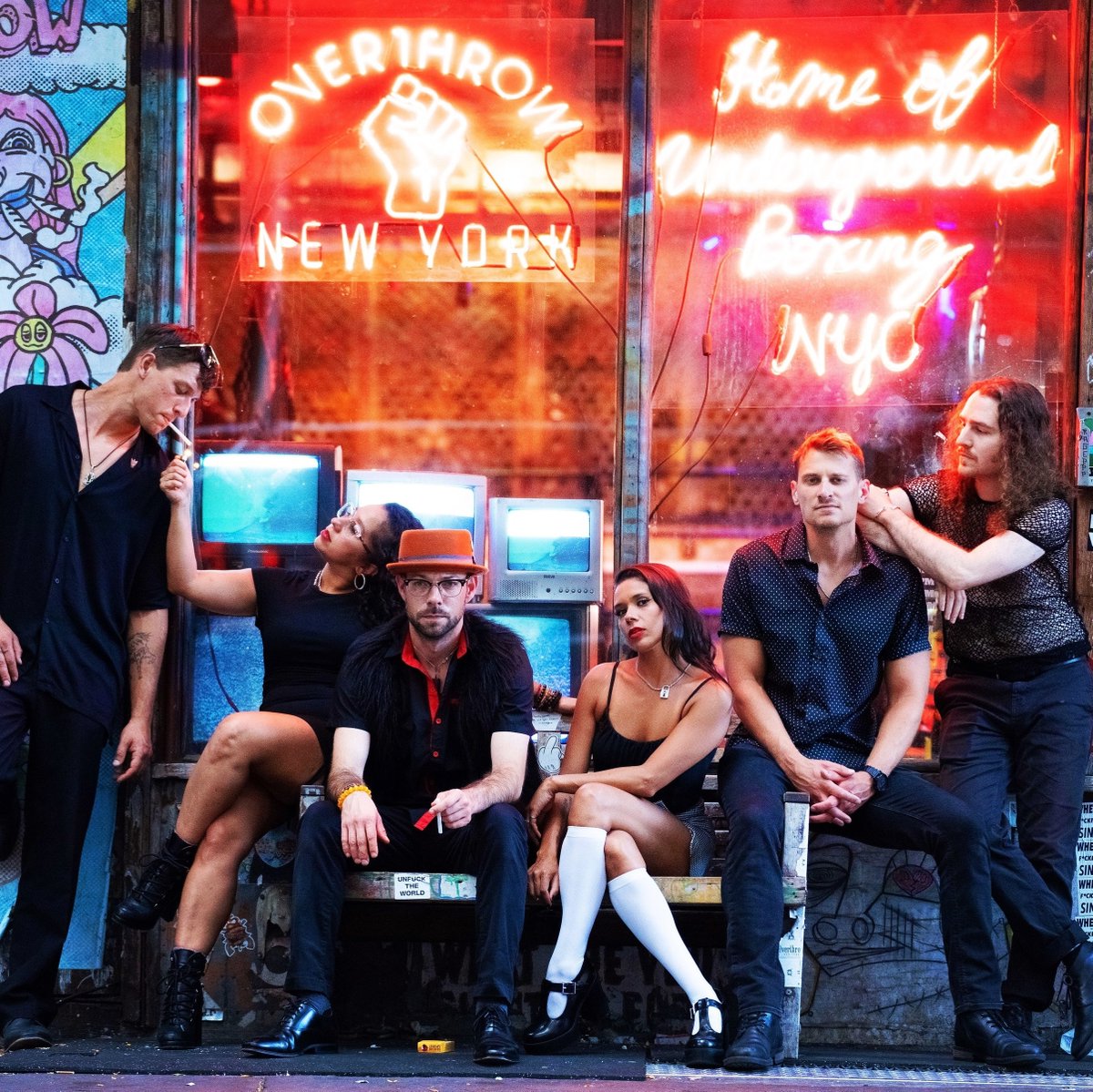 Welcome @theuneasyofficial 🕷 The Uneasy is an alternative rock band from New Jersey fronted by Emily Jean, bringing you a mix of styles and performing LIVE at Spellbound! Get your tickets now at spellboundfest.com