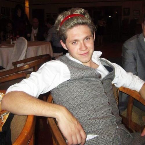Sweet__Alli's tweet photo. Feliz cumpleaños a mi guerito favorito ya 29 queeeee #HappyBirthdayNiall https://t.co/RjBpnzD3KI