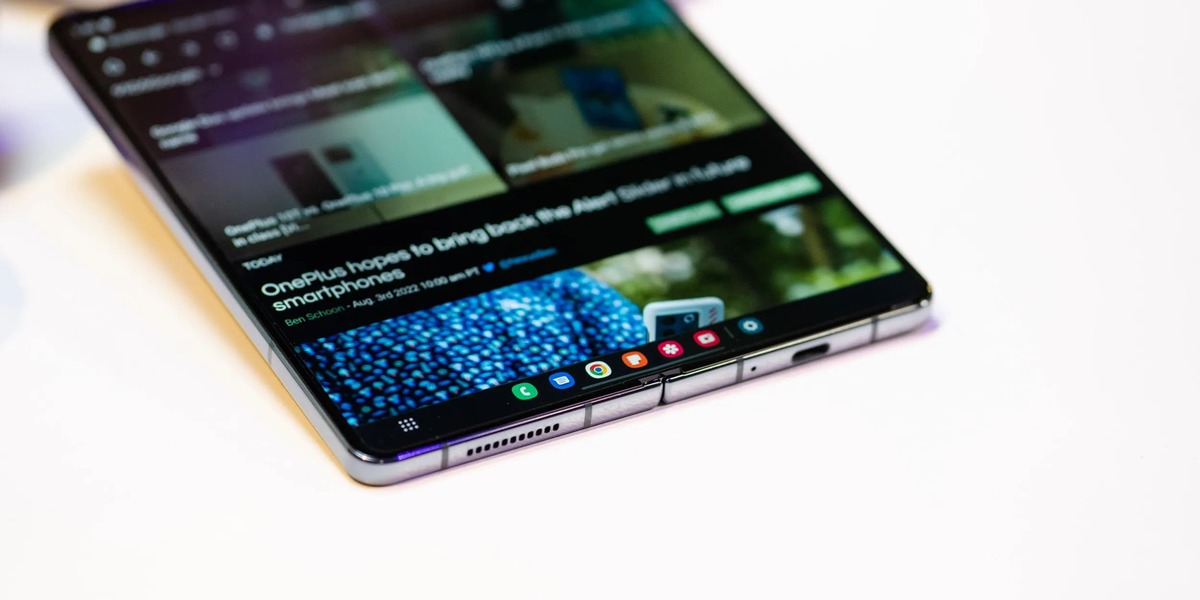 CeotechI's tweet photo. Android 12L, Samsung disattiva barra delle applicazioni se si utilizza un launcher di terze parti
#Android12L #AppDiTerzeParti #BarraDelleApplicazioni #GalaxyZFold4 #Launcher #MobileNews #Notizie #OneUI411 #Samsung #Smartphone #TechNews #Telefonia

https://t.co/janRP7d8cF https://t.co/ljOf1auuMw