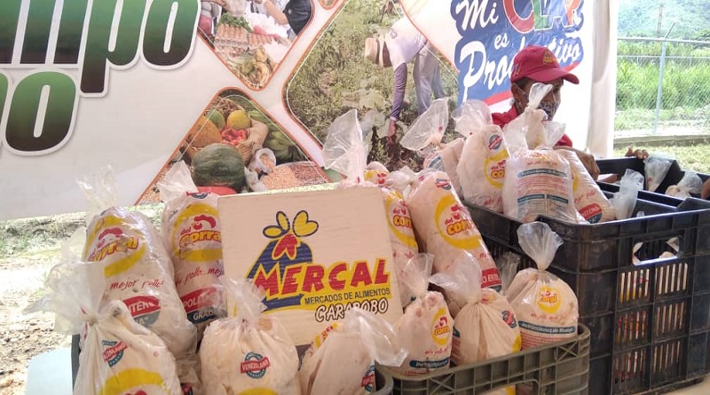 VTVcanal8's tweet photo. Entregan más de 12 toneladas de alimentos en base de misiones indígena del Zulia

#PoderPopularActivo

https://t.co/qBSNvmSw9Y https://t.co/8KGoqiuJpV