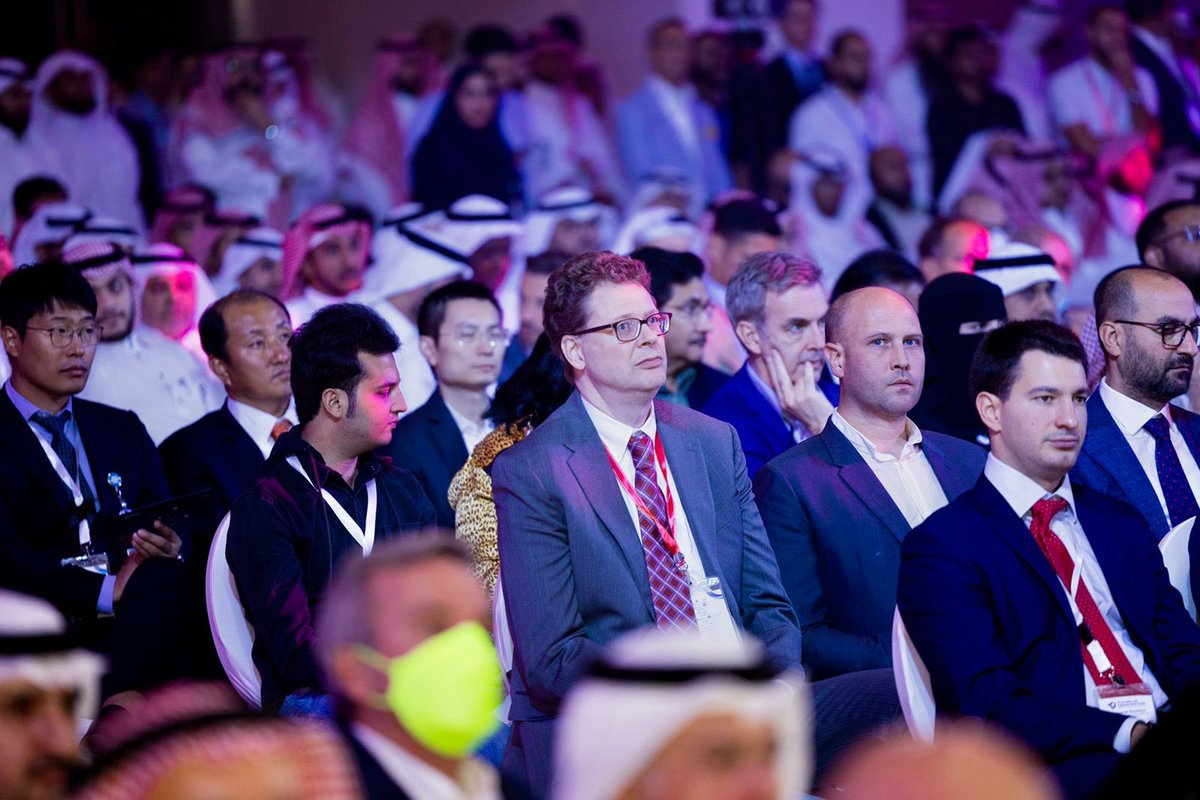 aalabdulkarim1's tweet photo. اختتمنا مؤتمرنا الدولي بنجاح، وتوافقنا كقادة وخبراء لهذه الصناعة على ضمان أمن الإمداد المائي والغذائي

سنطلق حزمة من مشاريع الابتكار المستقبلية، وسنجعل العالم يستفيد من قدرة المملكة على استباق العالم لخفض تكلفة الإنتاج بخفض استهلاك الطاقة الى ١.٥ ك.و\م٣

#المستقبل_يبدا_من_الرياض https://t.co/nYT5SnKONu
