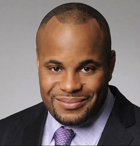 so_many_sean's tweet photo. @dc_mma , CPA, CFP, CFA https://t.co/CDpFv9lcKZ