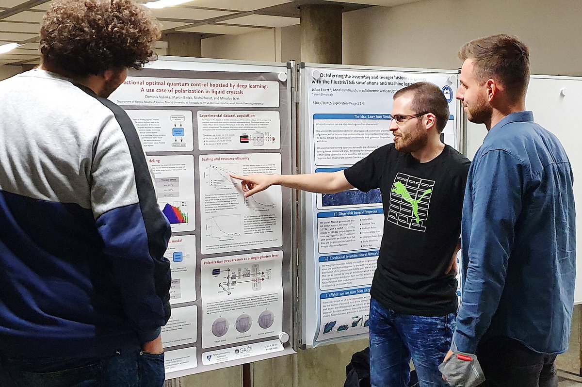 OpticsOlomouc's tweet photo. Dominik @DVasinka (@prfupol @UPOlomouc) presenting bidirectional optimal quantum control https://t.co/fhMV7yIaK1 at The Physics Meets Artificial Intelligence summer school #ASCschool at @LMU_Muenchen https://t.co/V30f1yC1o2