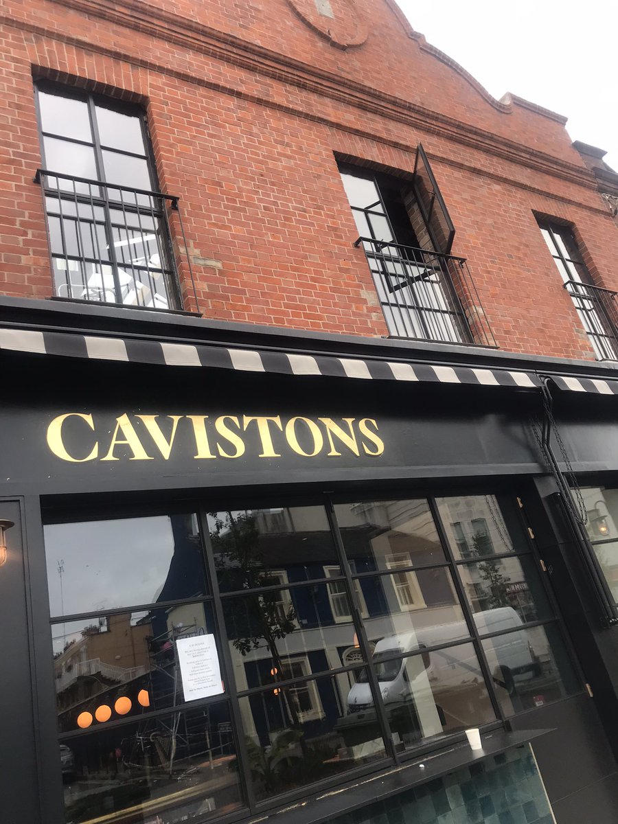 katebentleykb's tweet image. Opening in 2 weeks time @cavistons in Glasthule. A terrific new addition to the village. Fab interior, I had a peek! Congrats to Peter &amp;amp; family, looking forward to visiting. 🍷🦐🦀 #Glasthule👏🏻