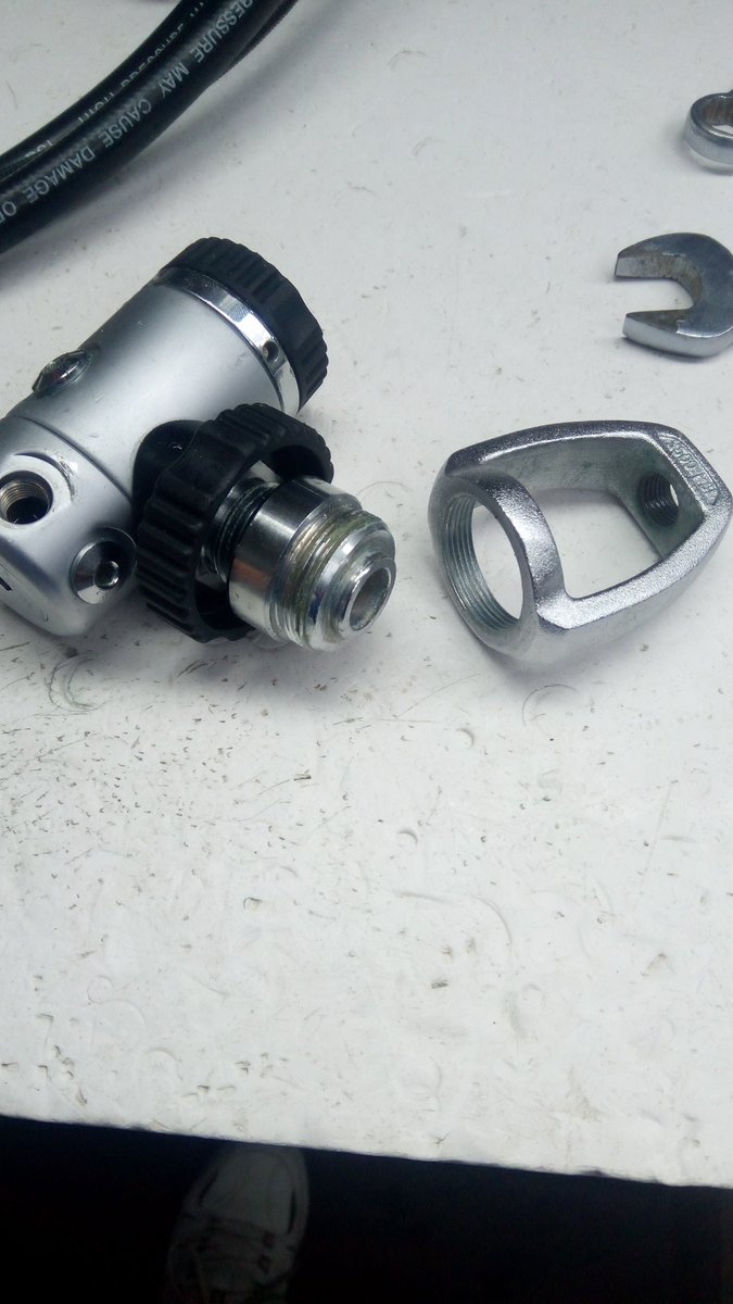 NeptunesSp's tweet photo. Don't store your reg with the DIN to yoke converter on it. https://t.co/ZgE8YtPQK0