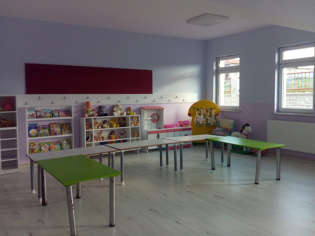 inonumem's tweet photo. İlçemiz Kümbet Yeniköy İlkokulu anasınıfı açıldı. Köyümüzdeki çocuklarımızı okul öncesi eğitime kazandırdık. Emeği geçen müdür yetkili öğretmenimiz Volkan ÇAVUŞ ve öğretmenimiz Nürvet YILMAZ a teşekkür ederiz @tcmeb @tuncay_morkoc @EskisehirMem @pervin_tore https://t.co/0ZocrVne67