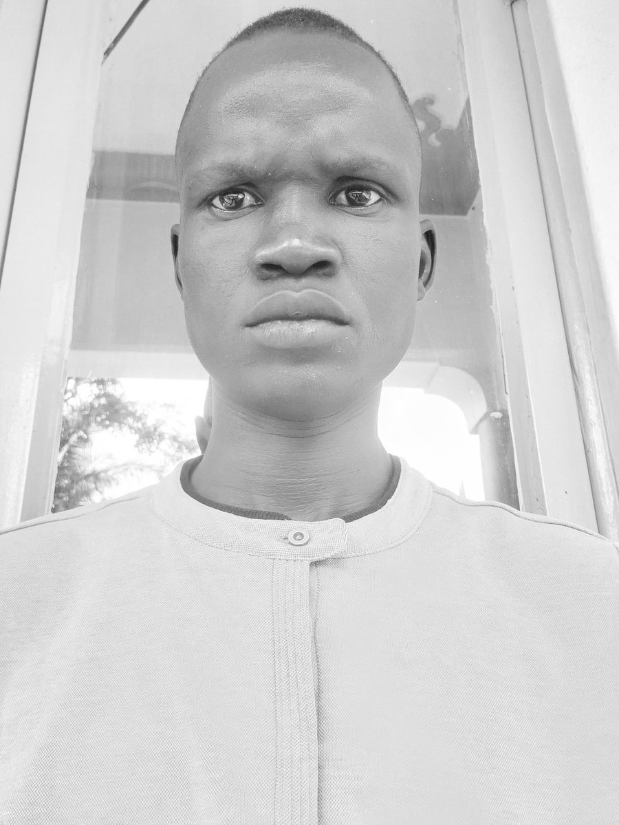 People also ask

Why are the Nuer fighters called the White Army?

[2] The name White Army, or dec in bor in Nuer, is commonly thought to derive from the ash youth cover their bodies with to protect against mosquitos.