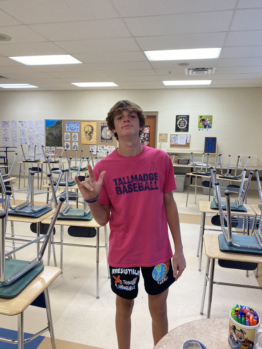 TallmadgeTrack's tweet photo. Golf Beast!!! He Got The Beast Band!!!! https://t.co/GXInmOmu3N