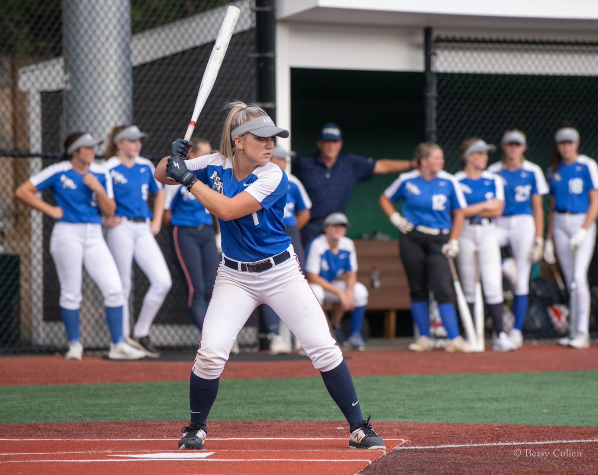 ASFL_Shoot4Cure's tweet photo. How to put a softball 1 million miles from the plate, as demonstrated by Kelly Colleran (@_kellycolleran) #ASFLSoftball https://t.co/WXYlCVkICE
