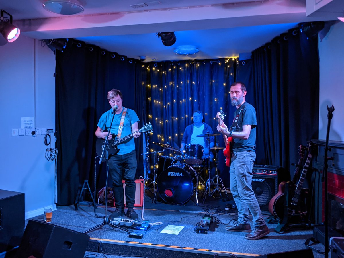 I Love My Brick tweet media