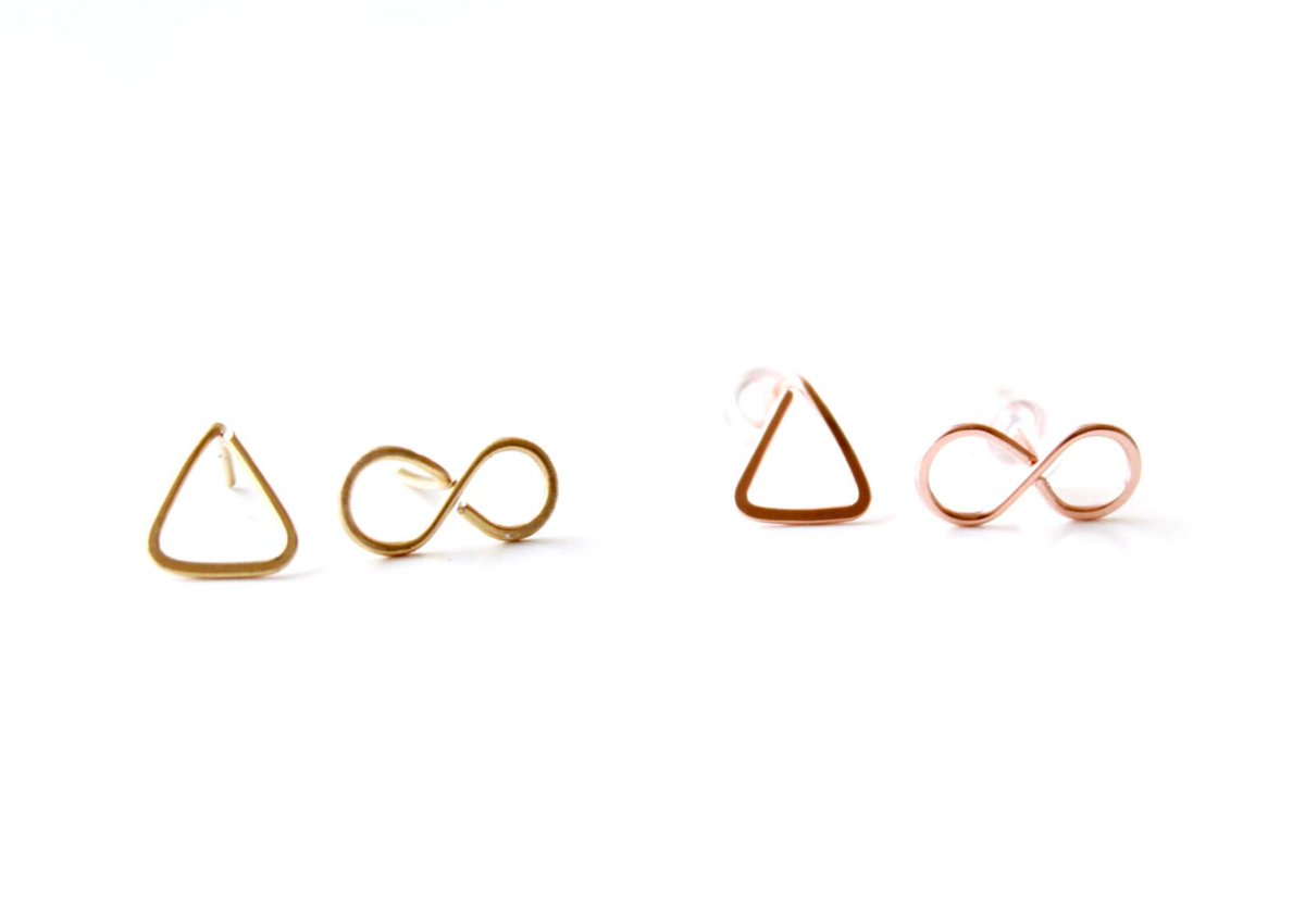 mandarixy's tweet photo. Mismatched earrings - two pairs set. Rose gold or yellow gold small studs. Mismatched  style, Jewelry trends 2021. Graduation gift for her.
 #Jewelry #rose #YellowGold #Mismatched #SmallStuds #Graduation #EverywhereUR

👉https://t.co/V1xSPyXtEK https://t.co/UckPeTnfMS