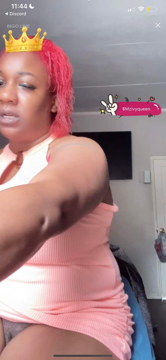 NONY_TEAA's tweet photo. I know you lying to me!! Scabs and shit all over your coochie and you talking about my alleged pic, talking about shad look at nony's coochie mine look way better.. lies😂😂 that coochie needs help🔥💯 https://t.co/SbChC2gWOx