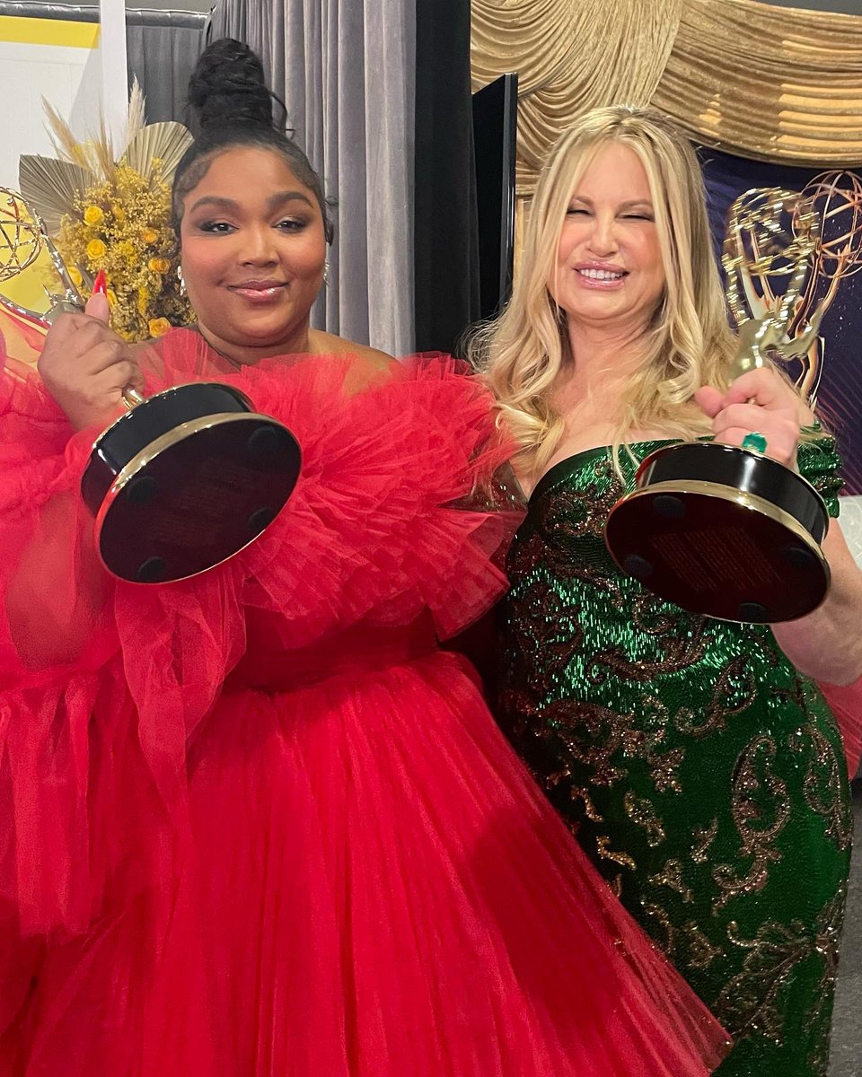 lizzo's tweet image. 