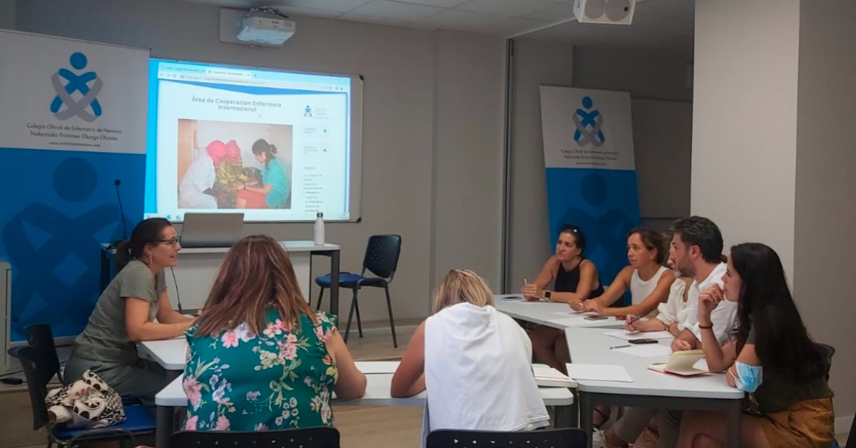 Coenav's tweet photo. Ocho enfermeras participaron ayer en una reunión del Área de #Cooperación Internacional del Colegio, que se celebró en la sede de Tudela. En el encuentro se plantearon propuestas de formación y actividades para visibilizar en la Ribera a la #enfermera cooperante internacional. https://t.co/xlt1JOWJDZ