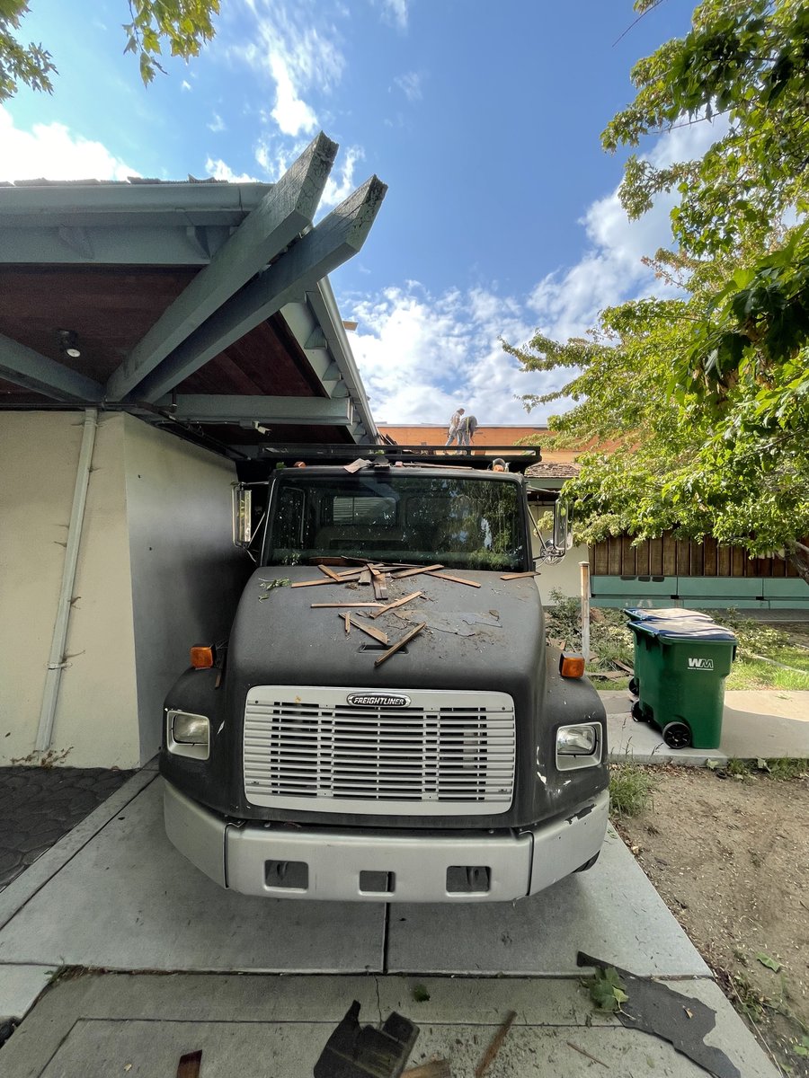 noteables's tweet photo. Raise the roof!!! 🙌 We are excited to have begun roofing renovations and it's a bit messy! If the front entrance is blocked please use the back building entrance through the west side parking lot. Call us at 775-324-5521.
#OneStepCloser #NMTSRenovations #WhereMusicMeetsScience https://t.co/QRekaWY2B6